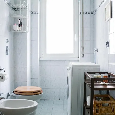 Mysa Properties - Comodo Bilocale, Quartiere Prada Milan